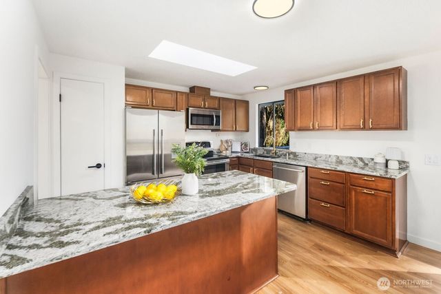 6504 137th Drive NE, Lake Stevens, WA 98258