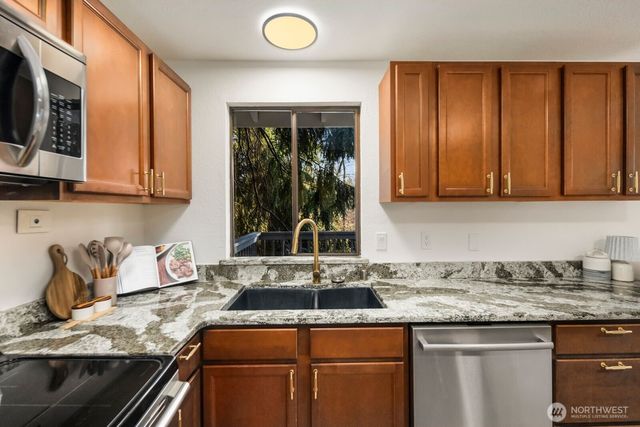 6504 137th Drive NE, Lake Stevens, WA 98258
