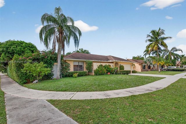 701 NW 41st Ter, Deerfield Beach, FL 33442