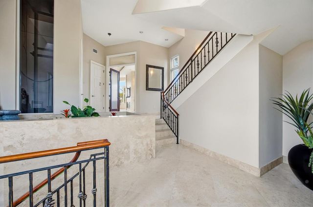 761 NORTON STREET, Longboat Key, FL 34228