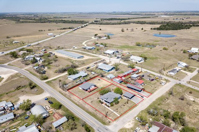 302 N Austin ST, Coupland, TX 78615
