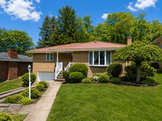 719 Locust St, Hempfield Twp, PA 15601