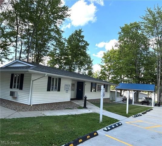 1229 Columbiana Lisbon Road 116, Columbiana, OH 44408