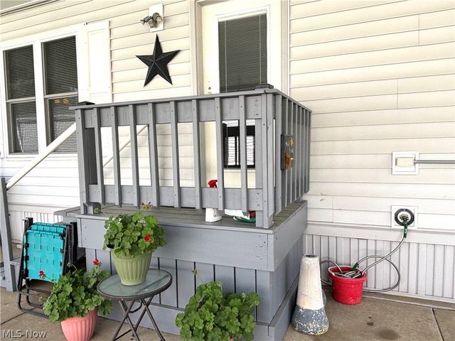 1229 Columbiana Lisbon Road 116, Columbiana, OH 44408