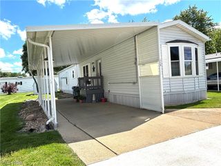 1229 Columbiana Lisbon Road 116, Columbiana, OH 44408