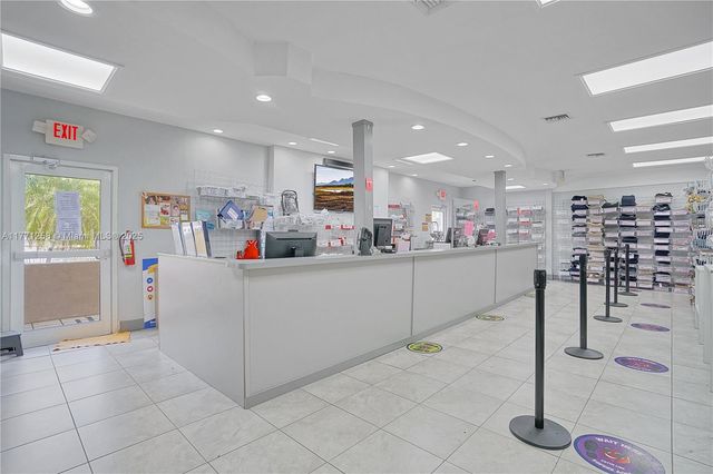 2924 W Flagler St, Miami, FL 33135