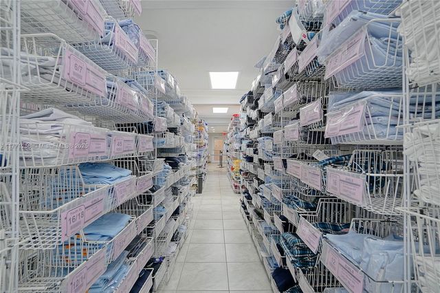 2924 W Flagler St, Miami, FL 33135