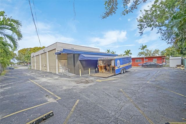 2924 W Flagler St, Miami, FL 33135