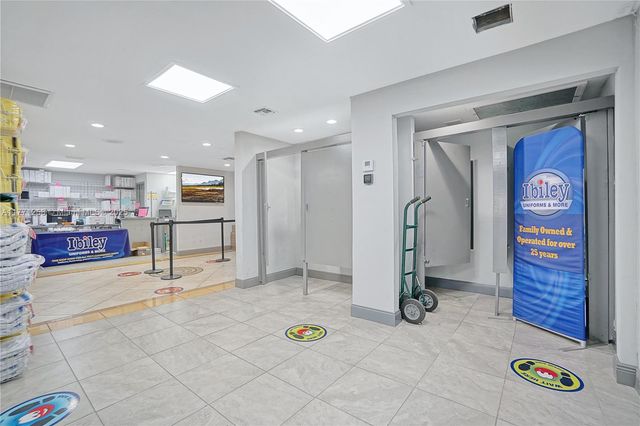 2924 W Flagler St, Miami, FL 33135