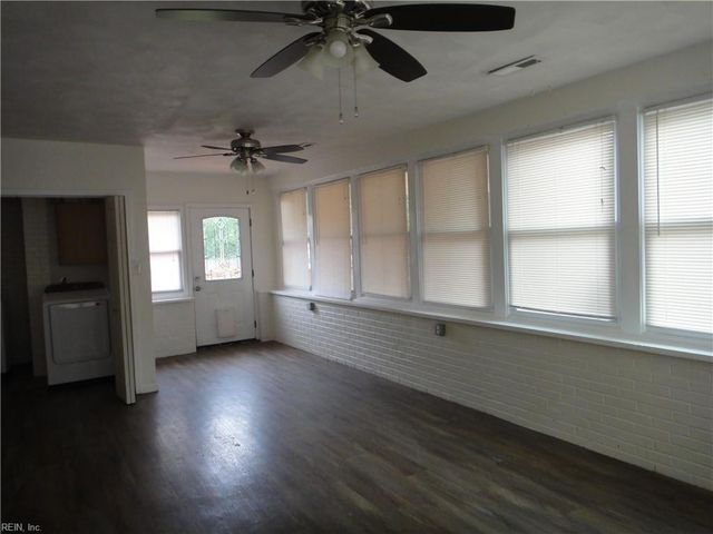 8200 Mona AVE, Norfolk, VA 23518