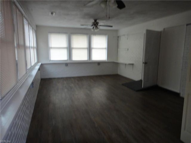8200 Mona AVE, Norfolk, VA 23518