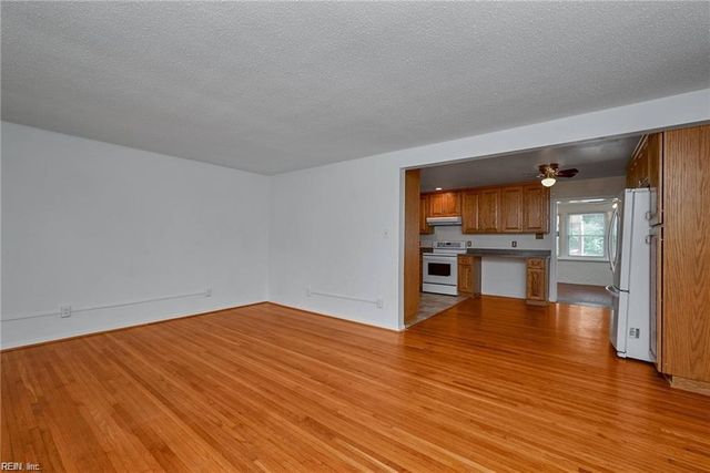 8200 Mona AVE, Norfolk, VA 23518