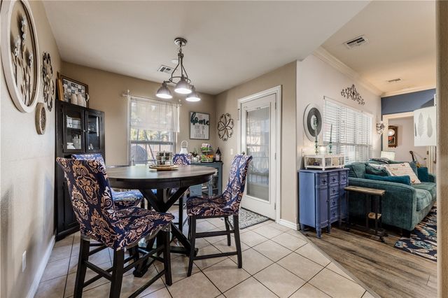 11160 Waterleaf Lane, Farmington, AR 72730