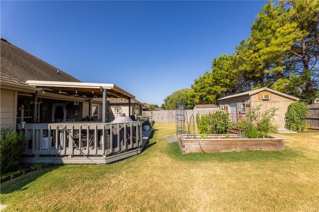 11160 Waterleaf Lane, Farmington, AR 72730