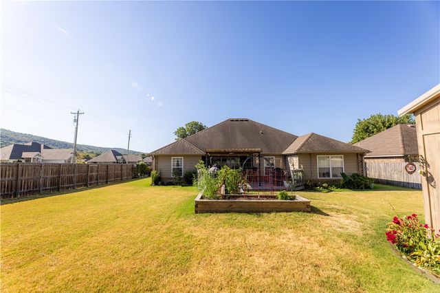 11160 Waterleaf Lane, Farmington, AR 72730