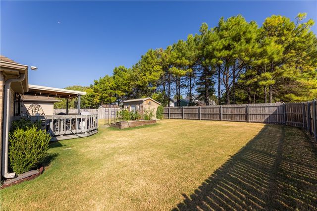 11160 Waterleaf Lane, Farmington, AR 72730