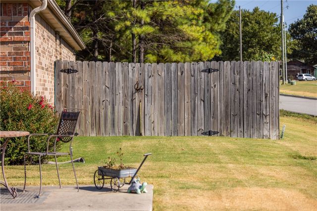 11160 Waterleaf Lane, Farmington, AR 72730