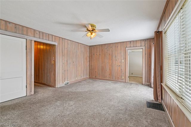 3932 S Main Street, Akron, OH 44319