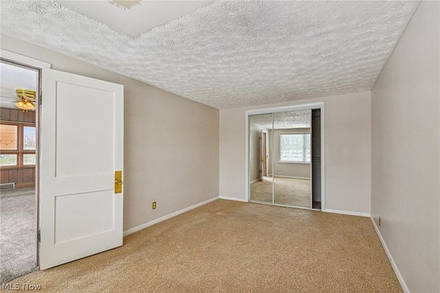 3932 S Main Street, Akron, OH 44319