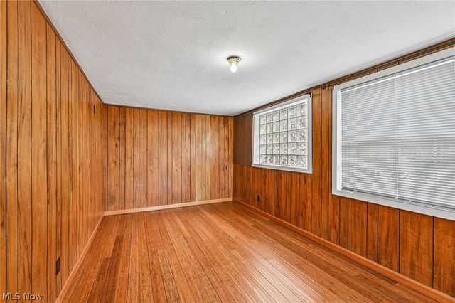 3932 S Main Street, Akron, OH 44319