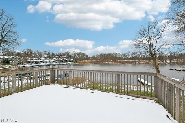 3932 S Main Street, Akron, OH 44319