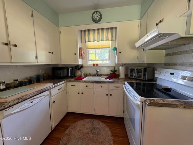 310 E 12th Street, Washington, NC 27889