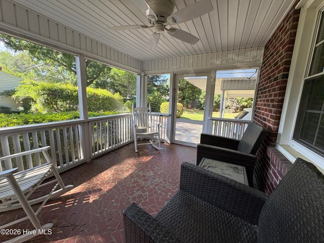 310 E 12th Street, Washington, NC 27889