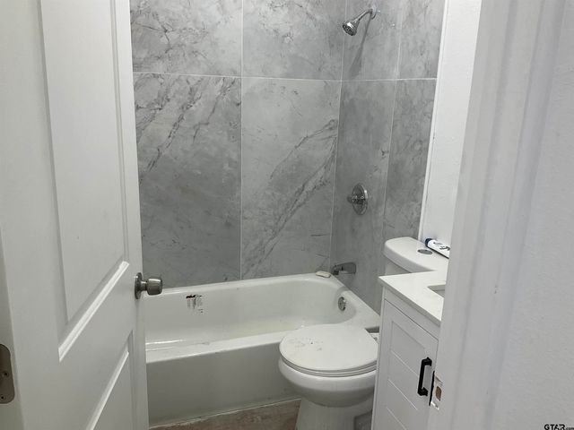 527 N Clayton, Tyler, TX 75702