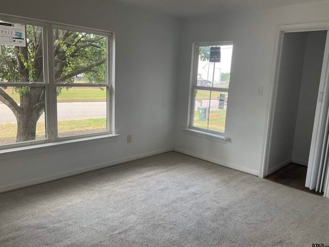 527 N Clayton, Tyler, TX 75702