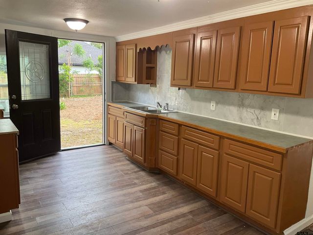 527 N Clayton, Tyler, TX 75702