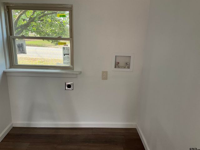 527 N Clayton, Tyler, TX 75702