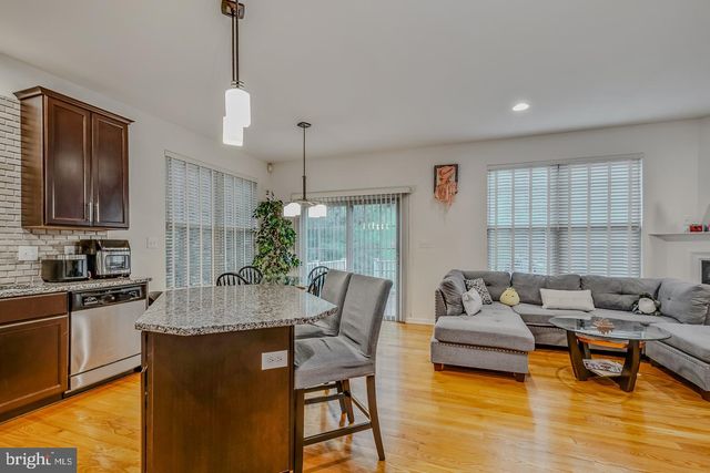 80 LILLY DR, Feasterville Trevose, PA 19053