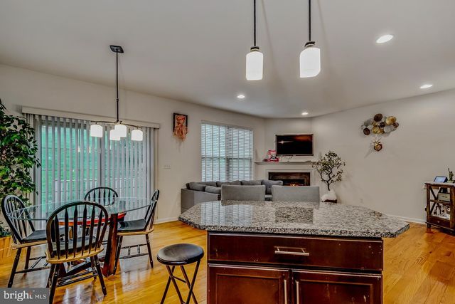 80 LILLY DR, Feasterville Trevose, PA 19053