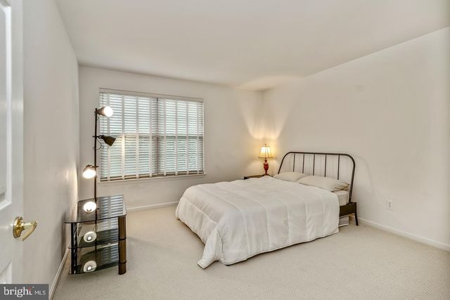 80 LILLY DR, Feasterville Trevose, PA 19053