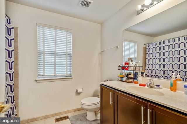 80 LILLY DR, Feasterville Trevose, PA 19053