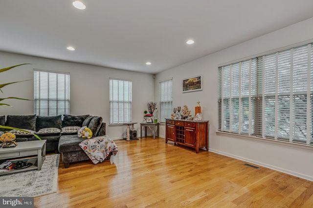 80 LILLY DR, Feasterville Trevose, PA 19053
