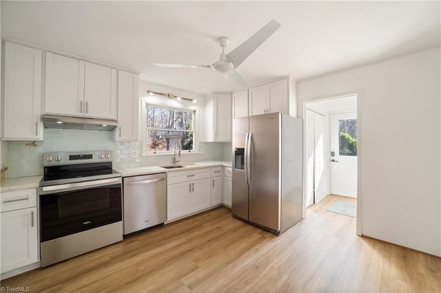 3941 Tonbridge Lane, Winston-salem, NC 27106