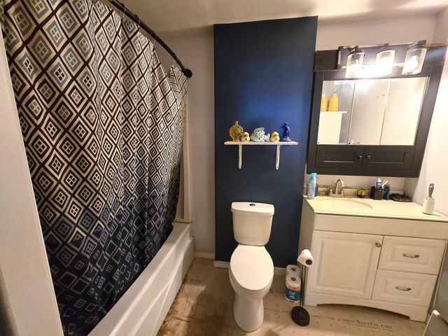 8020 Day Road, Assyria Twp, MI 49021