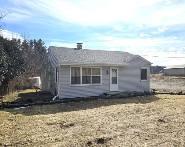 8020 Day Road, Assyria Twp, MI 49021