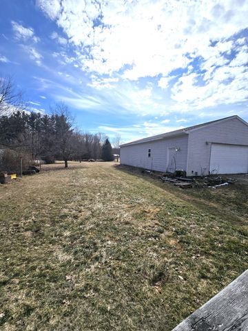 8020 Day Road, Assyria Twp, MI 49021