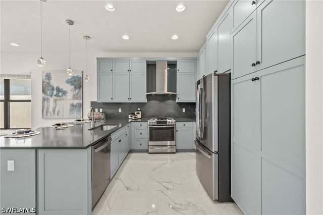20321 Fair Oak LN, Estero, FL 33928