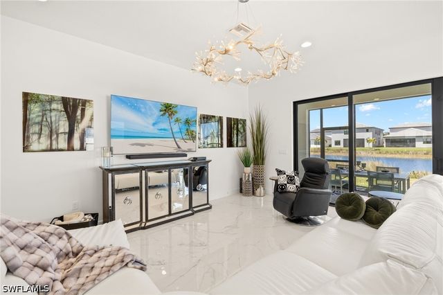 20321 Fair Oak LN, Estero, FL 33928