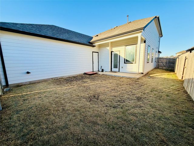 197 Everglades DR, Kyle, TX 78640