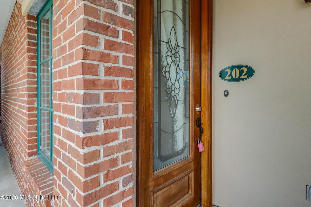 2556 Marcia Court, 202, Biloxi, MS 39531