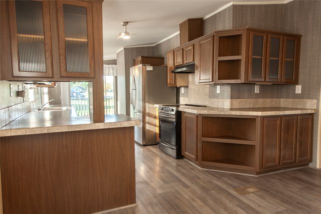 112 SE Front Street, Bailey, TX 75452