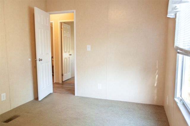112 SE Front Street, Bailey, TX 75452