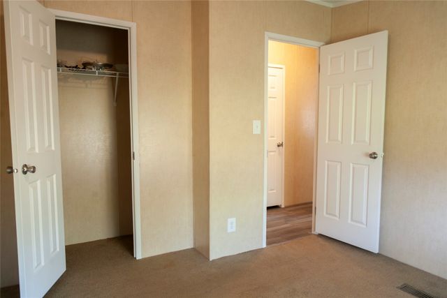 112 SE Front Street, Bailey, TX 75452