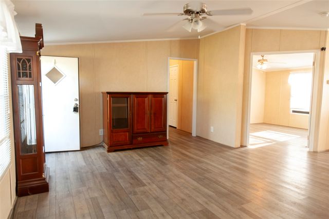 112 SE Front Street, Bailey, TX 75452