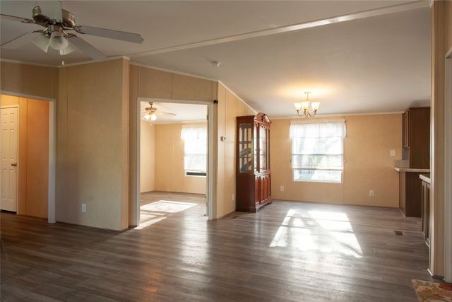 112 SE Front Street, Bailey, TX 75452