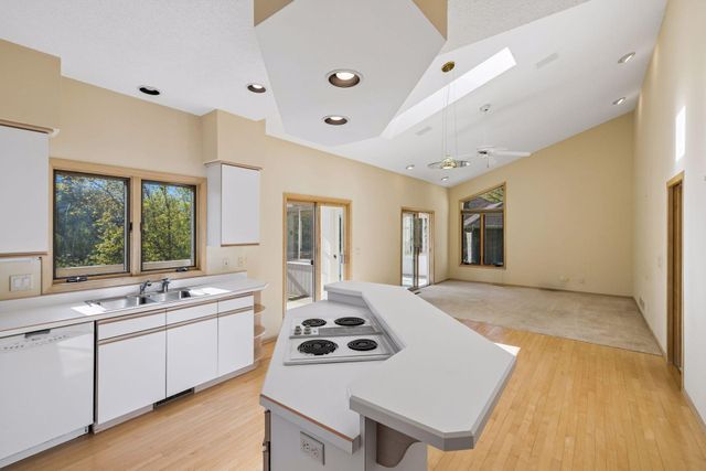 5915 Sweetwater Circle, Excelsior, MN 55331